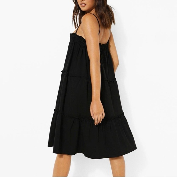 Boohoo Green Strappy Tiered Swing Dress - Picture 4 of 7